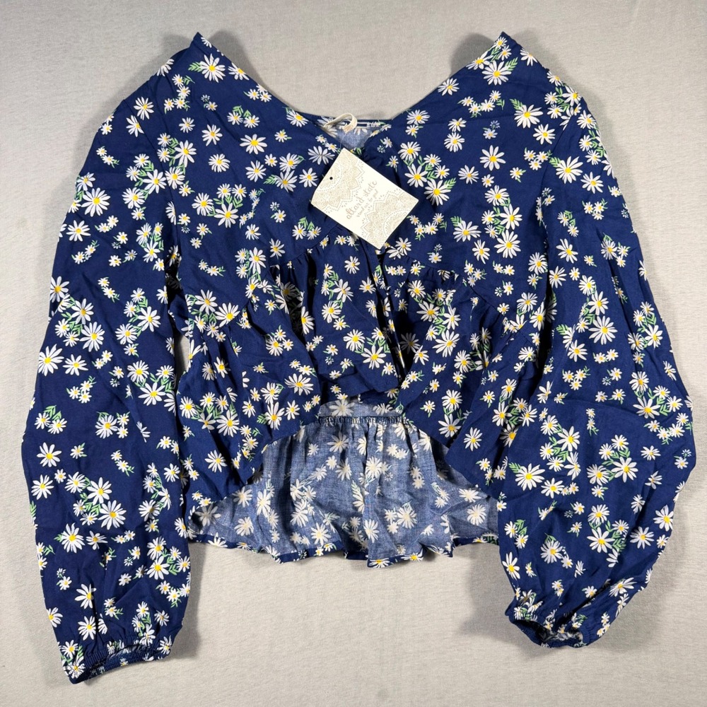 NEW Altar'd State Navy Daisy Floral Puff Sleeve Peplum Blouse Large NWT